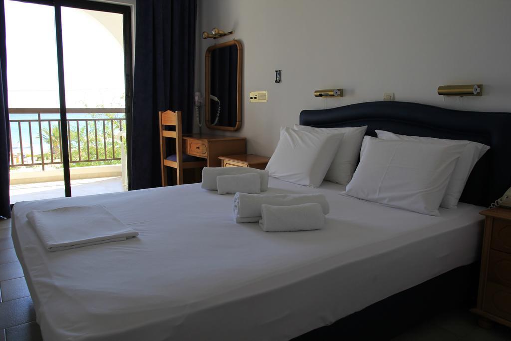 Mediterranean Hotel Karpathos Town  Exterior photo